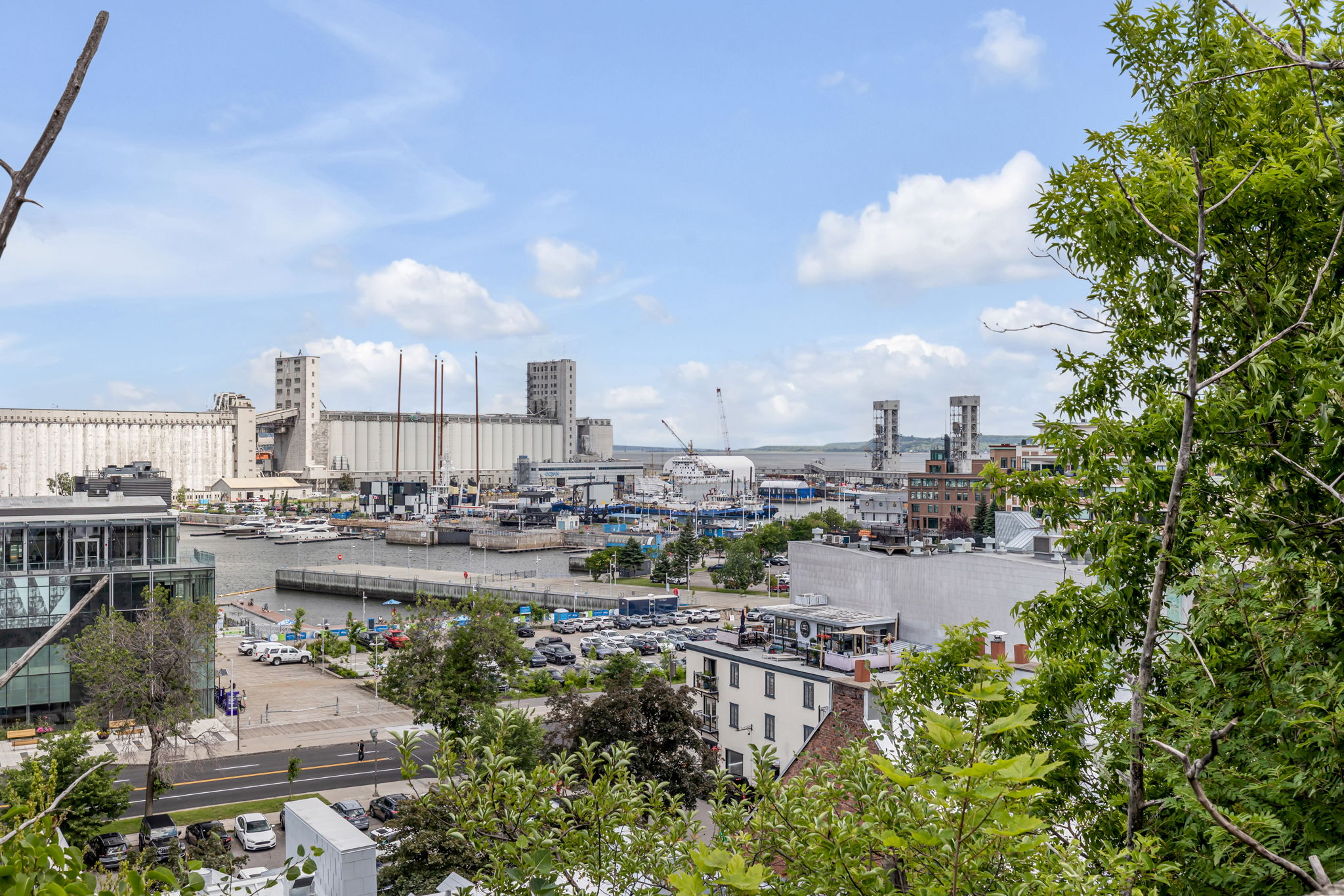 Vue sur le port depuis le Vieux-Québec
