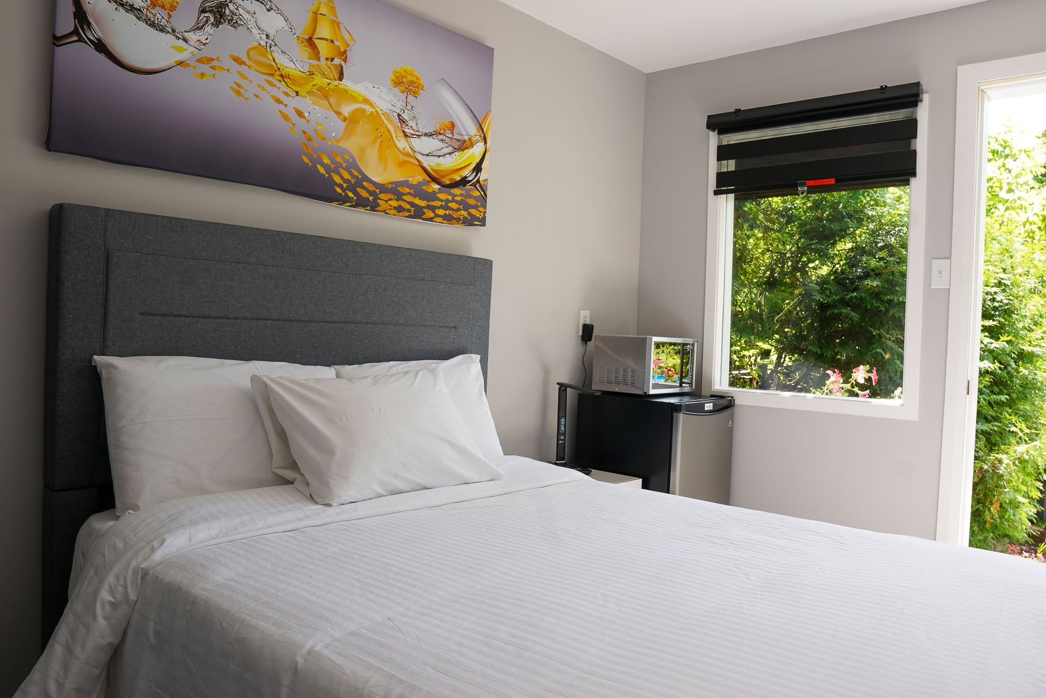 Aperçu d’une chambre lumineuse du Motel des Patriotes